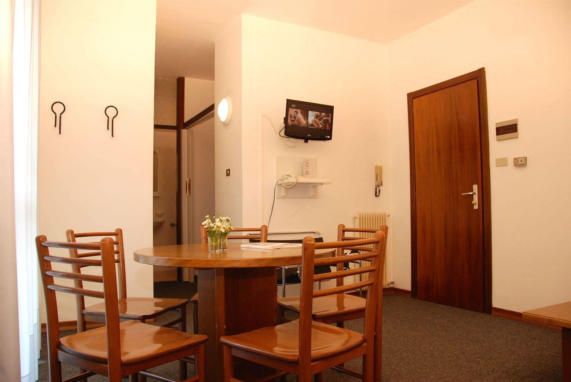 Spiaggia Residence Aparthotel Riva del Garda